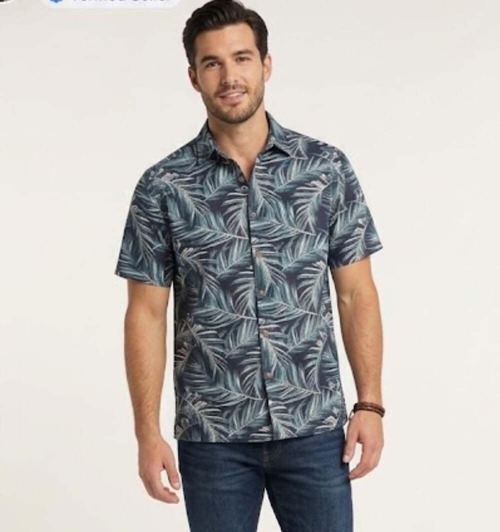 Newport Blue Short Sleeve Button Down Shirt Size MD Blue Palm Leaf